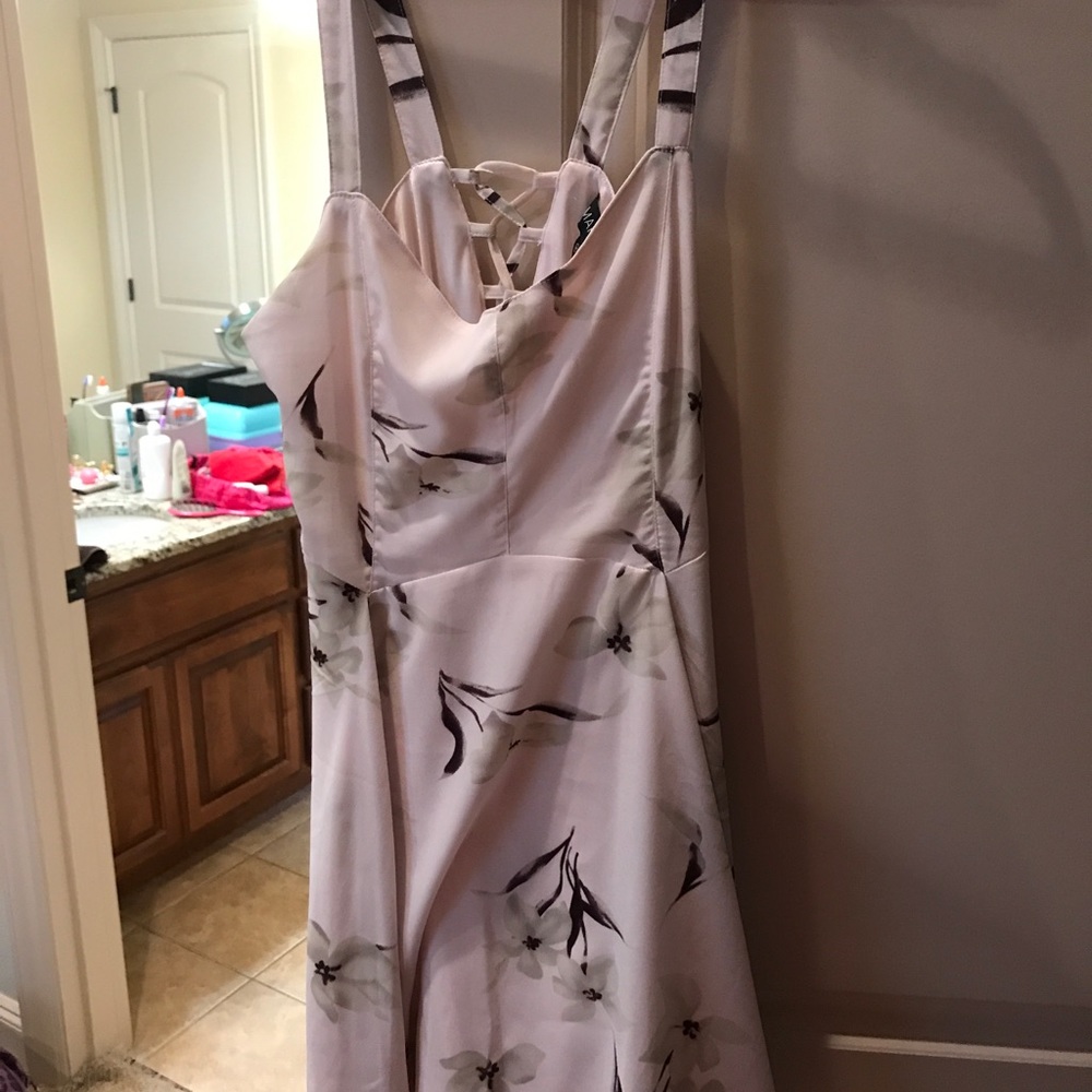 Light pink floral dress! Size M